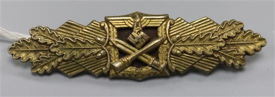 An army Close Combat clasp